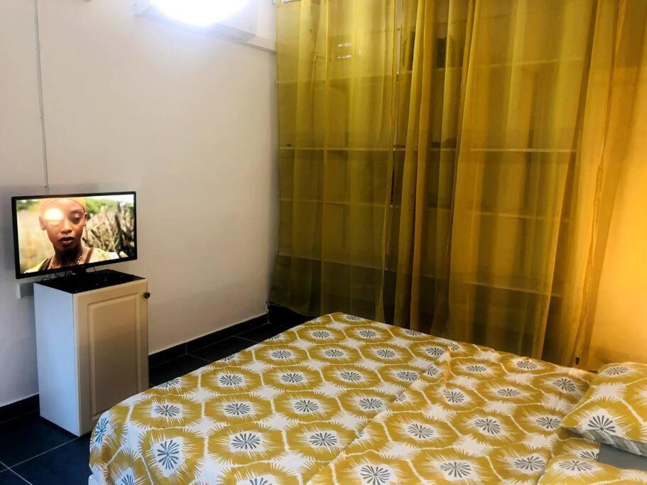 Studio cosy avec piscine Saint-Joseph Esterno foto